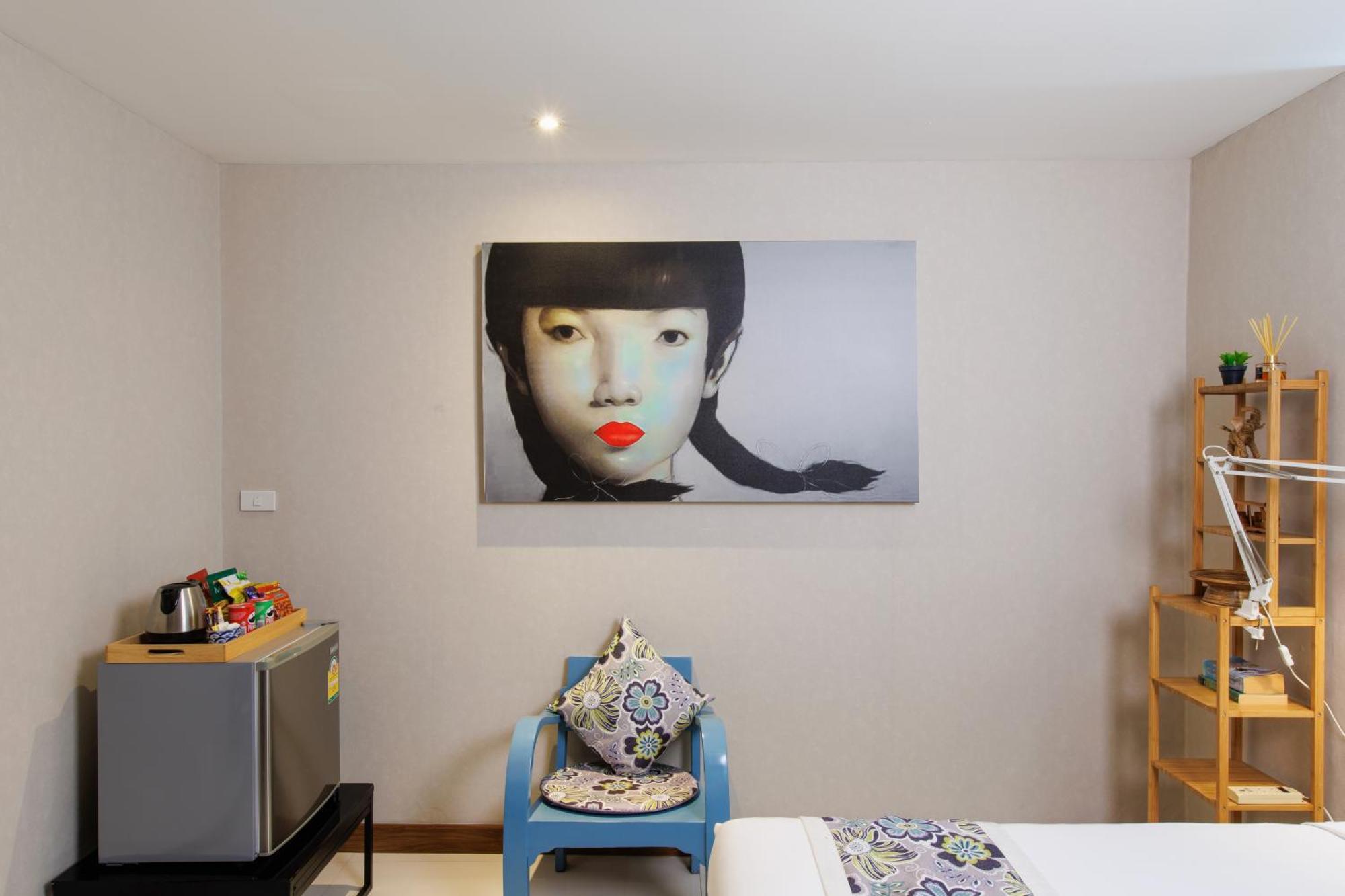 Chala Number 2 Art And Gallery Chiang Mai Phòng bức ảnh